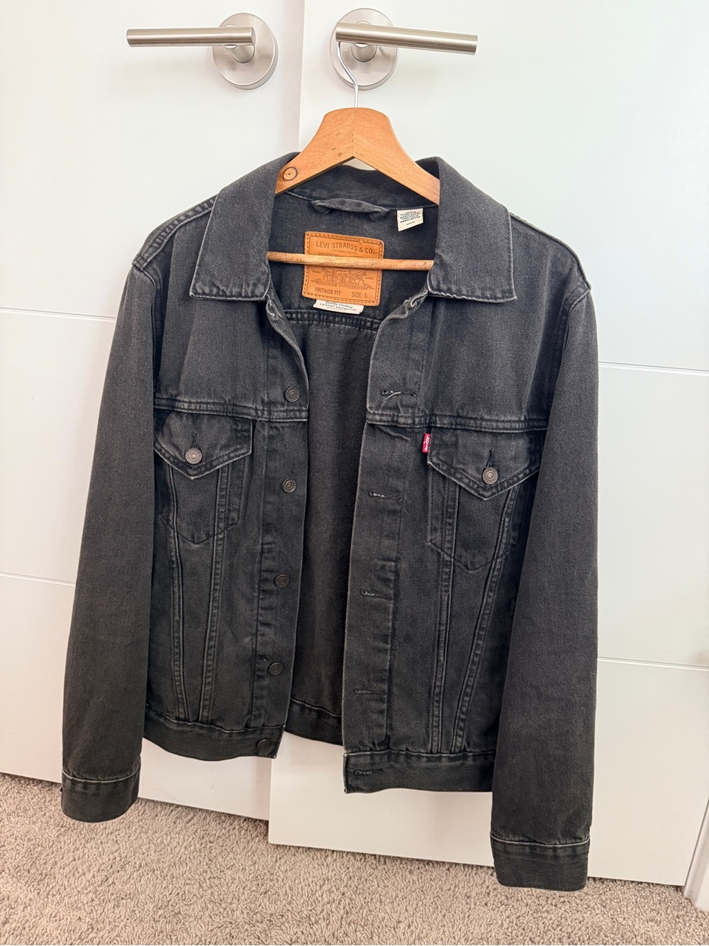 Levi's Premium Vintage Fit Trucker Jacket | Washed Black | Size Small